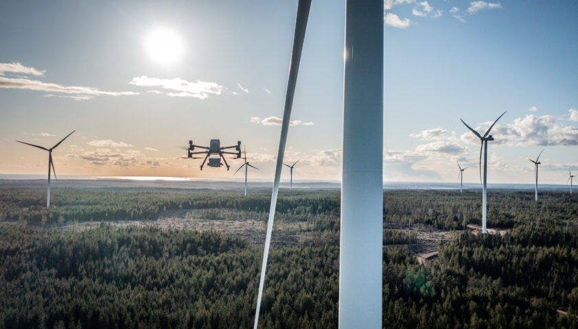 Autonomous drone inspection wind turbine